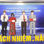 bang_khen_213102021